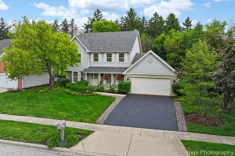 1116 Stonegate Ct, Bartlett, IL 60103
