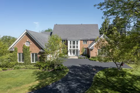 594 Windsor Cir, Inverness, IL 60067
