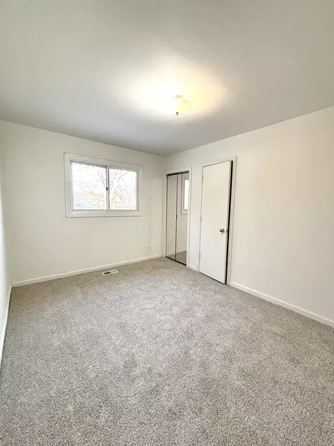 410 Aster Ln, Hoffman Estates, IL 60169 photo 7