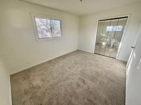 410 Aster Ln, Hoffman Estates, IL 60169 photo 10
