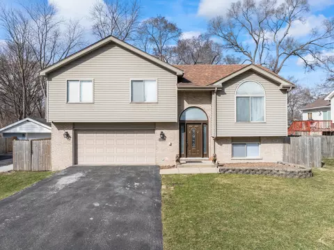 17408 Fisk Ave, East Hazel Crest, IL 60429