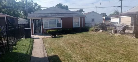 10324 S Eberhart Ave, Chicago, IL 60628