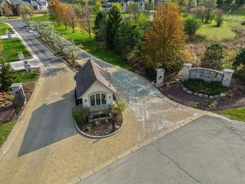 8 Templeton Dr, Oak Brook, IL 60523 photo 8
