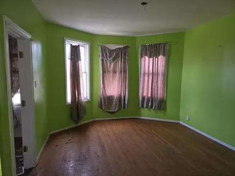 Living - 8408 S Baker Ave, Chicago, IL 60617 photo 4 of 5