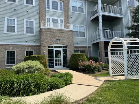 1283 W Lake St #106, Addison, IL 60101