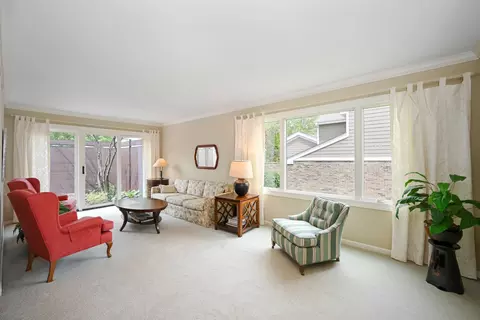 2107 Timber Ln, Wheaton, IL 60189 photo 12