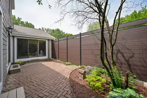2107 Timber Ln, Wheaton, IL 60189 photo 30