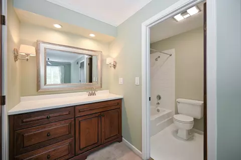 2107 Timber Ln, Wheaton, IL 60189 photo 21