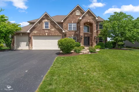 491 Bloomfield Cir W, Oswego, IL 60543