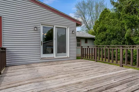 Exterior - 4539 Matthew Ave, Roscoe, IL 61073 photo 4 of 5