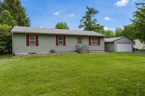 Exterior - 4539 Matthew Ave, Roscoe, IL 61073 photo 2 of 5