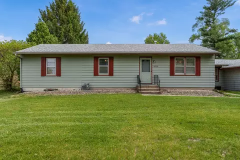 4539 Matthew Ave, Roscoe, IL 61073