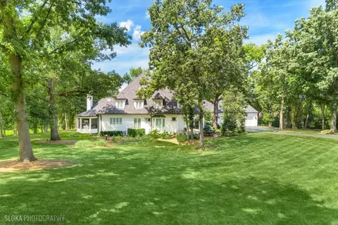166 N Buckley Rd, Barrington Hills, IL 60010