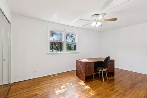 1946 Briarcliffe Blvd, Wheaton, IL 60189 photo 20