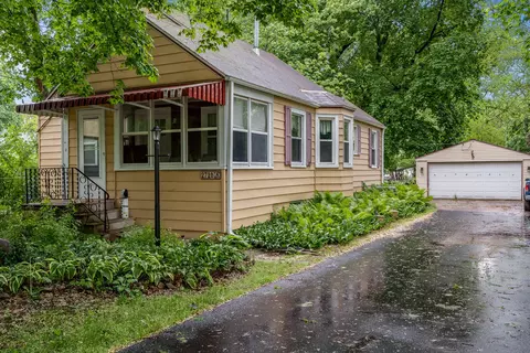 2726 Vinton Ave, Rockford, IL 61101