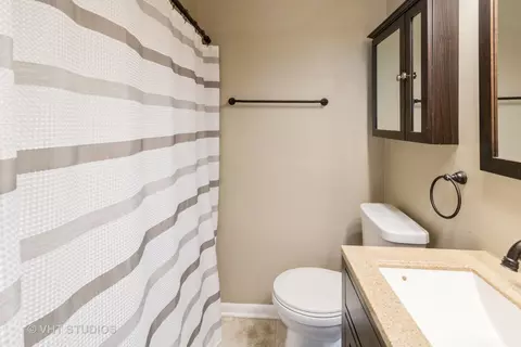 Bath - 106 N Berteau Ave, Bartlett, IL 60103 photo 1 of 1