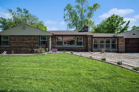 2441 Clyde St, Homewood, IL 60430
