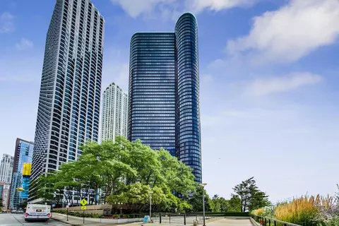 155 N Harbor Dr #5402, Chicago, IL 60601