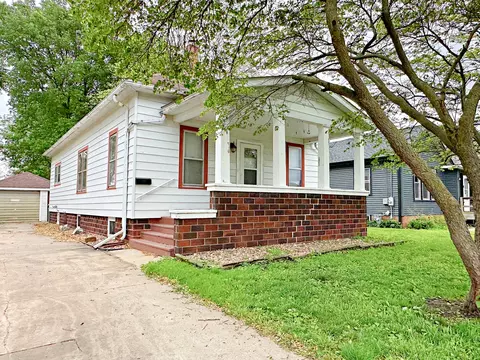 211 Penn St, Streator, IL 61364