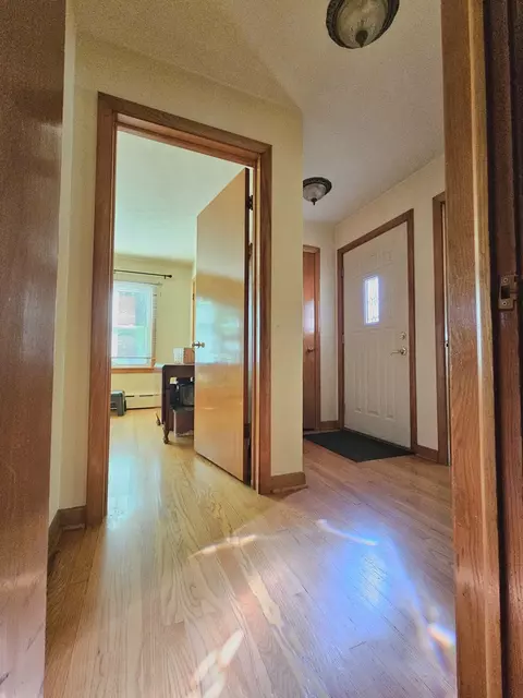 Entry Way - 130 First St, Cary, IL 60013 photo 1 of 1