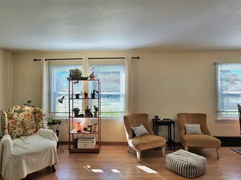Living - 130 First St, Cary, IL 60013 photo 2 of 4