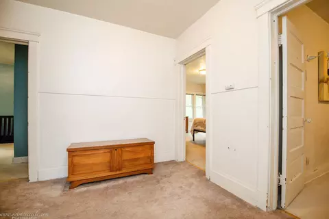 Entry Way - 456 S Indiana Ave, Kankakee, IL 60901 photo 4 of 4