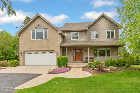 8615 W Highpoint Rd, Yorkville, IL 60560