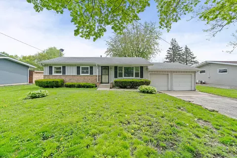 119 Cook Ct, Somonauk, IL 60552