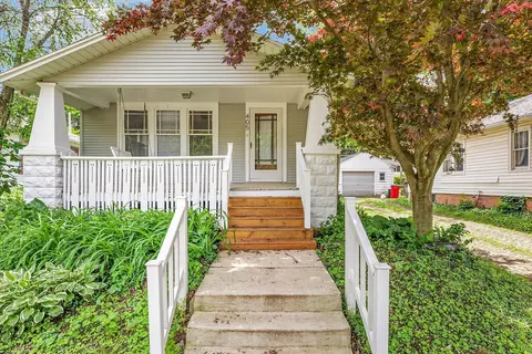 405 W Stanage Ave, Champaign, IL 61820