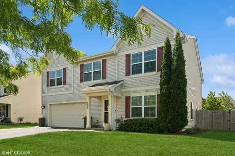 820 Chopin Pl, Volo, IL 60073