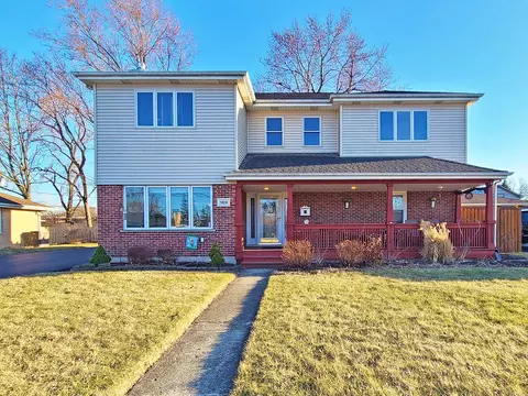 5831 W 109th St, Chicago Ridge, IL 60415