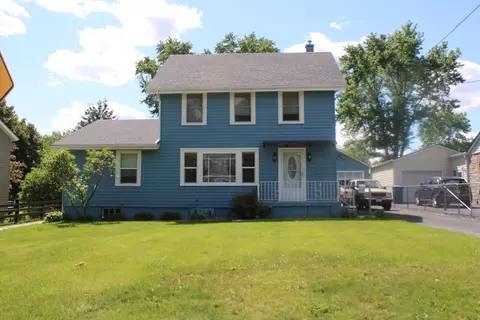 112 S Collins St, South Elgin, IL 60177