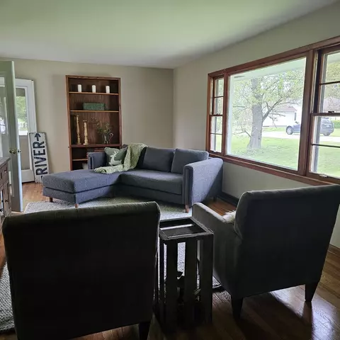 Living - 6 Johnson St, East Dundee, IL 60118 photo 2 of 2