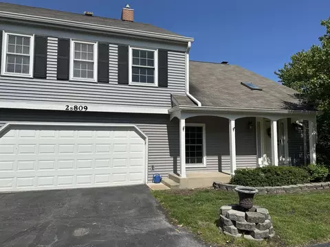 2 S809 Grove Ln, Warrenville, IL 60555