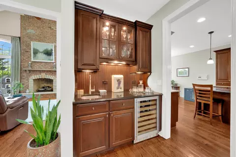 Kitchen - 610 Greendale Rd, Glenview, IL 60025 photo 5 of 5