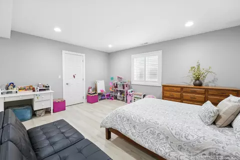 Bedroom - 610 Greendale Rd, Glenview, IL 60025 photo 6 of 6