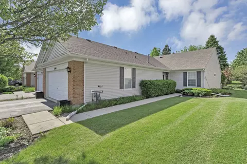 646 S Curran Rd, Round Lake, IL 60073