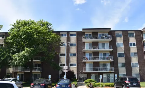2900 Maple Ave #10E, Downers Grove, IL 60515