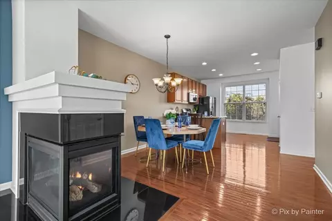 1007 Alberta Rd, Elgin, IL 60124 photo 8