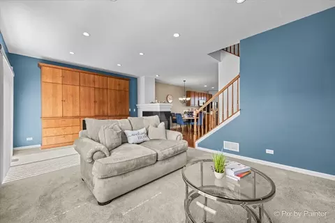 1007 Alberta Rd, Elgin, IL 60124 photo 10