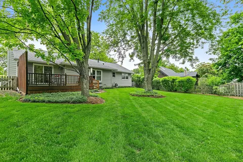 19 Greenridge Rd, Elgin, IL 60120 photo 25