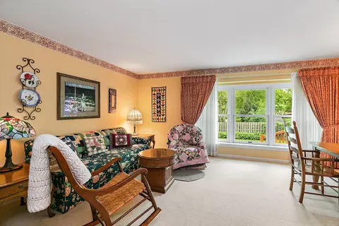 19 Greenridge Rd, Elgin, IL 60120 photo 4