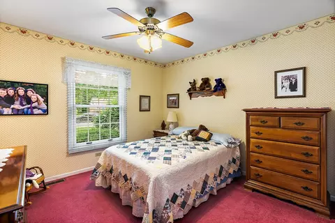 19 Greenridge Rd, Elgin, IL 60120 photo 17