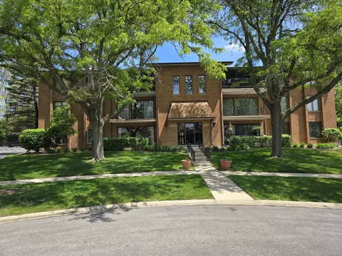 9906 Shady Ln #1SW, Orland Park, IL 60462