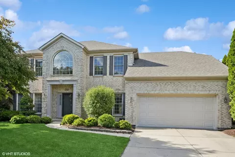 2631 Saltmeadow Rd, Naperville, IL 60564