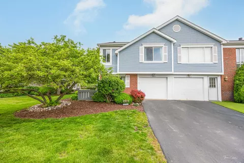 27 W314 Melrose Ln, Winfield, IL 60190