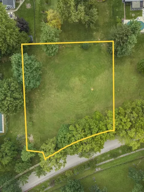 119 Stone Gate Dr, Oswego, IL 60543