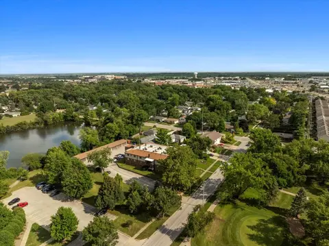 824 Mcgregor St #4, Bloomington, IL 61701 photo 28