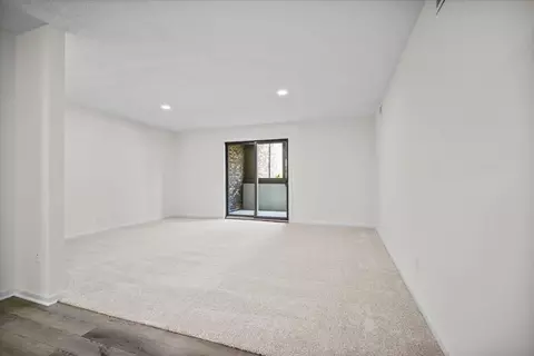 824 Mcgregor St #4, Bloomington, IL 61701 photo 9