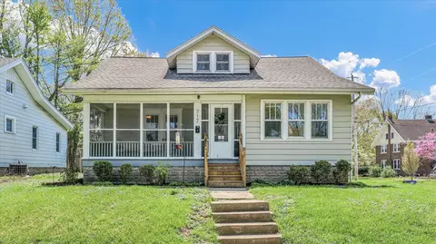 717 Arlington Ct, Champaign, IL 61820